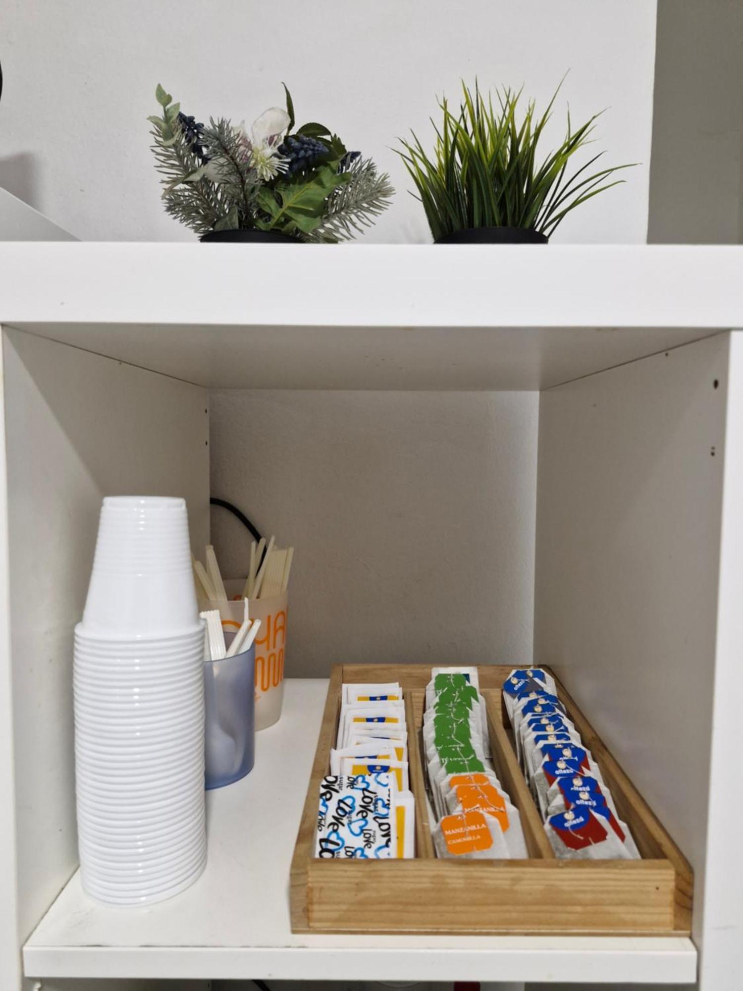 Hostal Elkano Barcelona Bagian luar foto